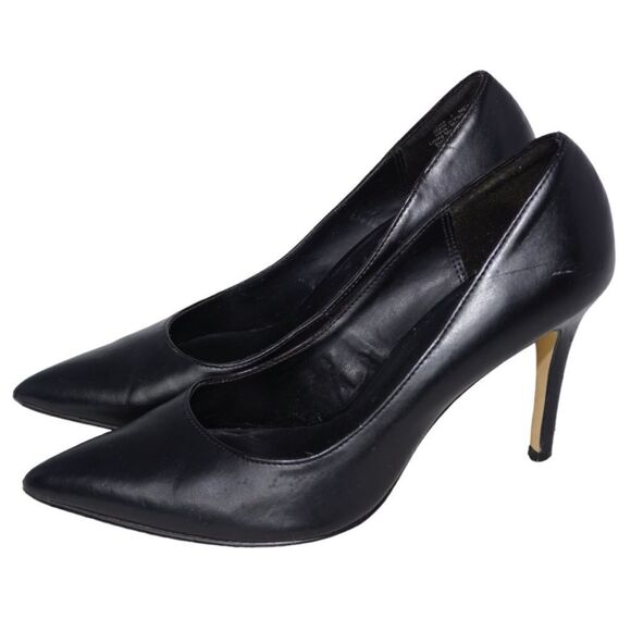 Rock & Republic Black Pointed Toe Heels, Size 7 - Picture 1 of 9